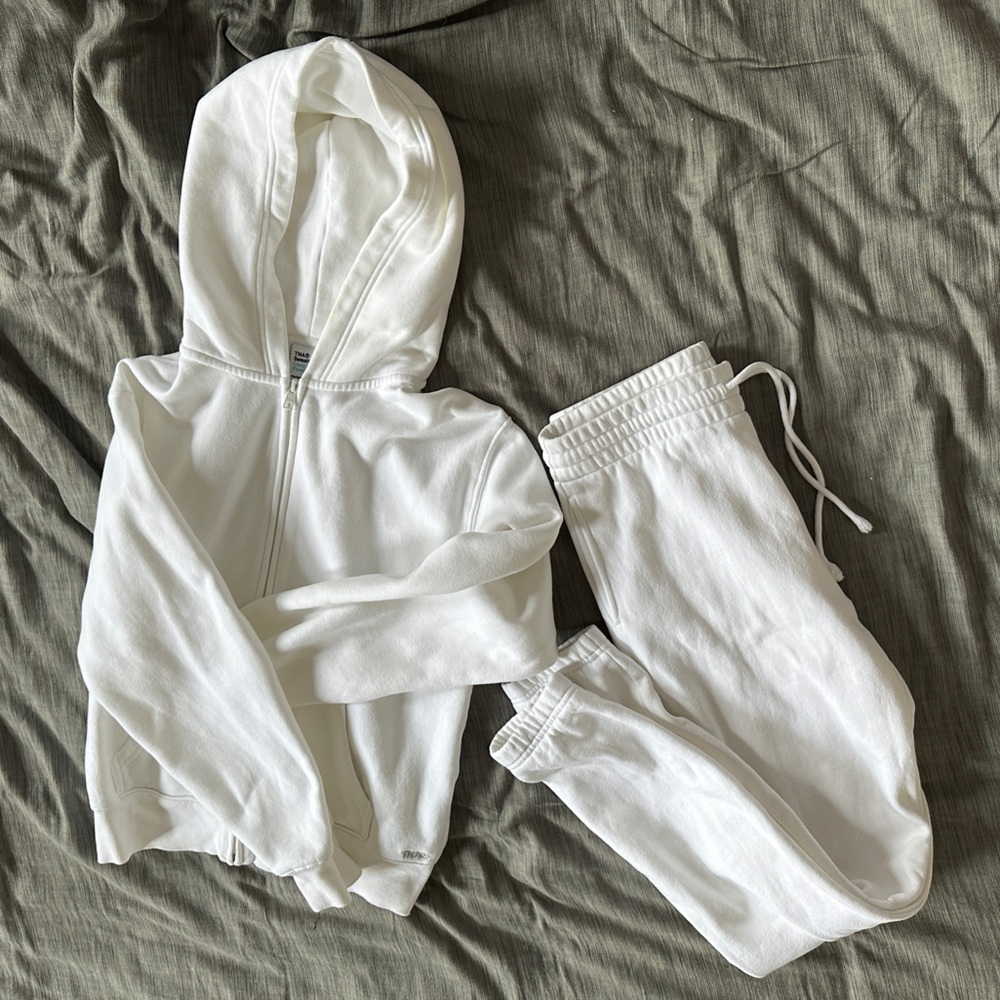 Aritzia TNA Cozy Hoodie & Sweatpants Set